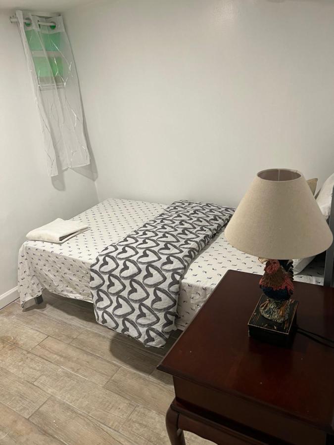 A Restful Room In Queens New York Exterior photo